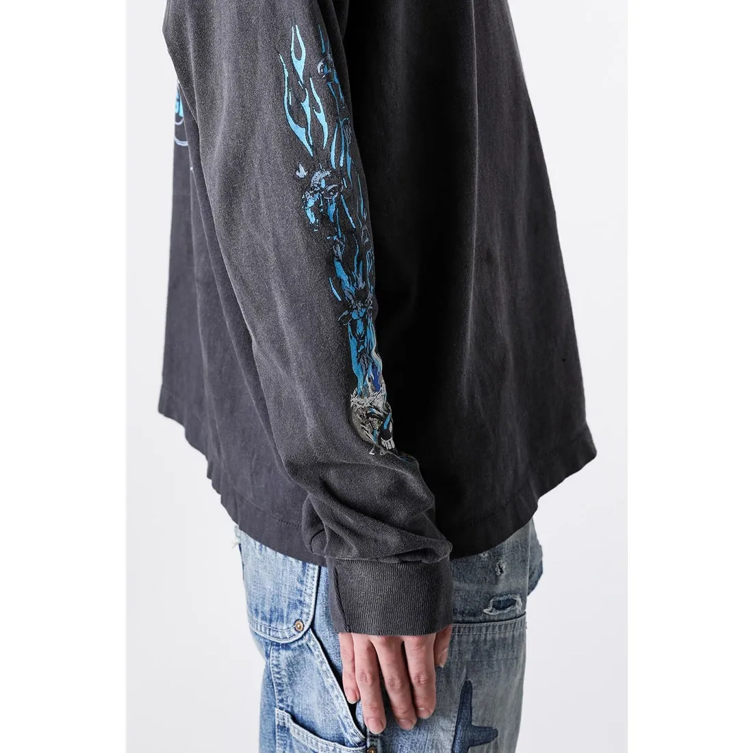 SAINT Mxxxxxx LS TEE/BTFL BASTARS/BLK flame dice distressed long sleeves, washed black S-XL, look for cylindrical fabrics without side seams, don’t buy open ones anymore, boring Assute ready-made garments dyed, all parts faded with spray paint/dirty with hand-made graffiti, collar and cuffs frayed, many hangings/original level printing restored, customized new markings/accessories complete, with little angel anti-counterfeiting label